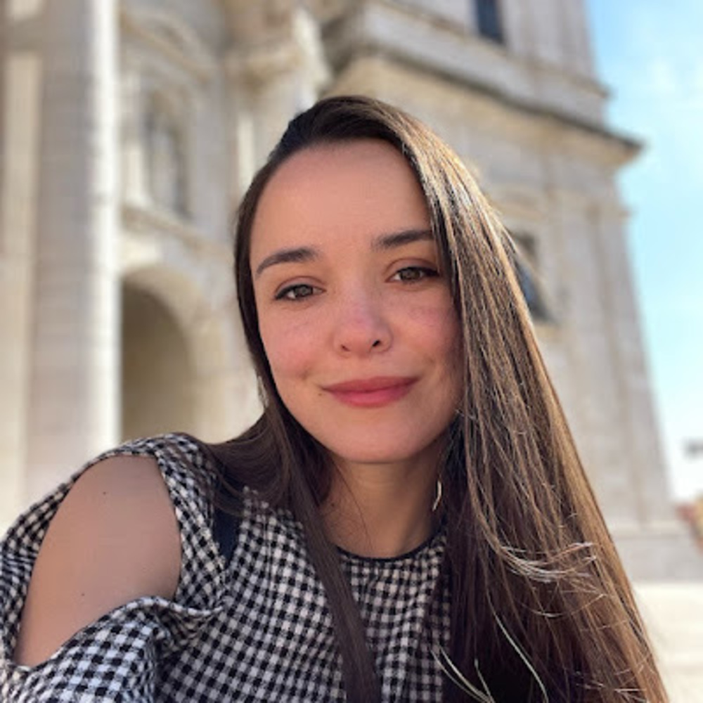 Meet your Posher, Natasha